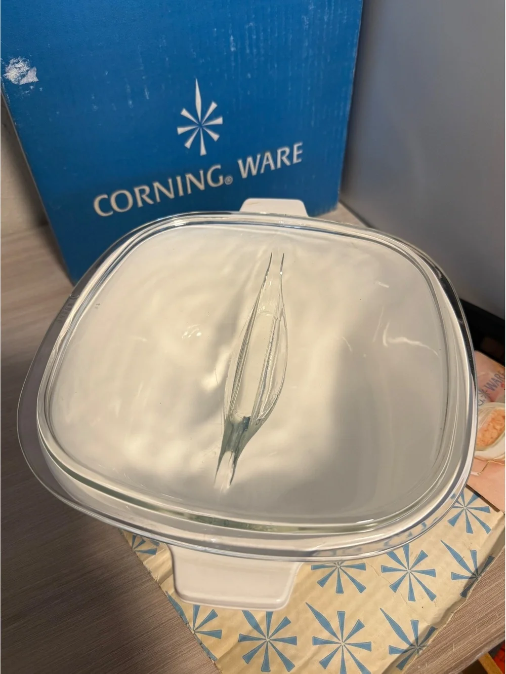 Vintage CorningWare Blue Cornflower Square 2.5qt Casserole dish w lid+handle